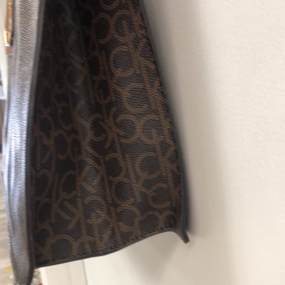 CK Unlined Monogram East/West Boxed Tote - Picture 4 of 13